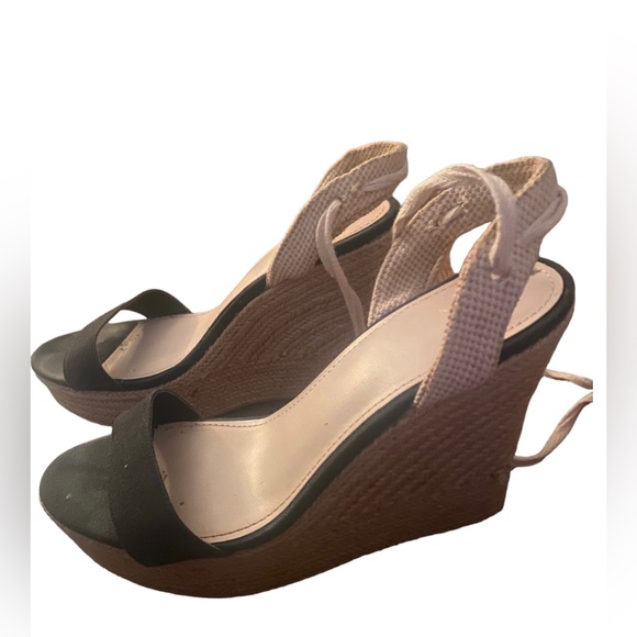 Victoria’s Secret Wedge Size 8 Platform Sandals lace up ankle black espadrilles - Picture 5 of 8